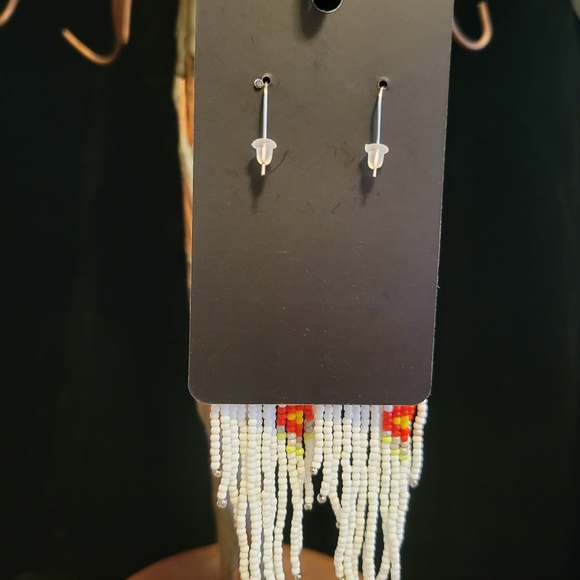 Red Floral Beaded Earrings - Picture 2 of 4